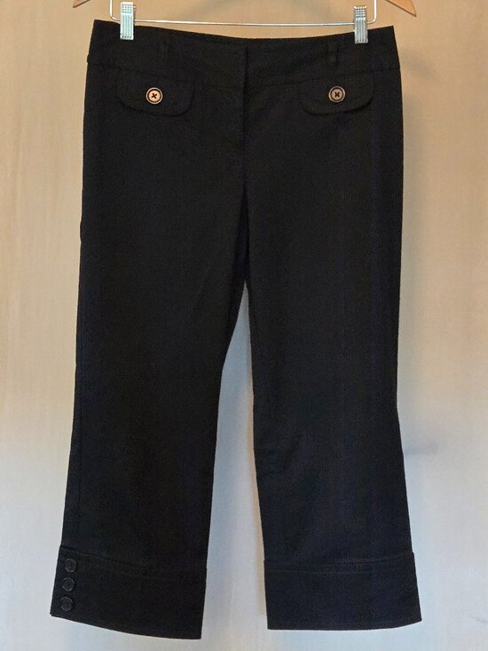 LOFT Pants - LOFT Marisa Fit Black Button Accented Capri Pants Crop Size 6 Classic
